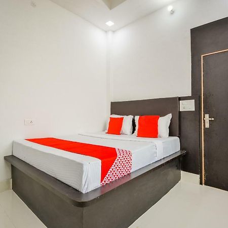 Oyo 43505 Hotel The White House Hisar Ngoại thất bức ảnh